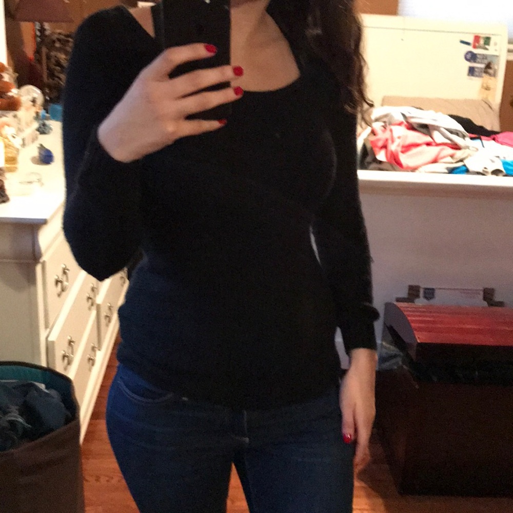 Lace up back sweater!